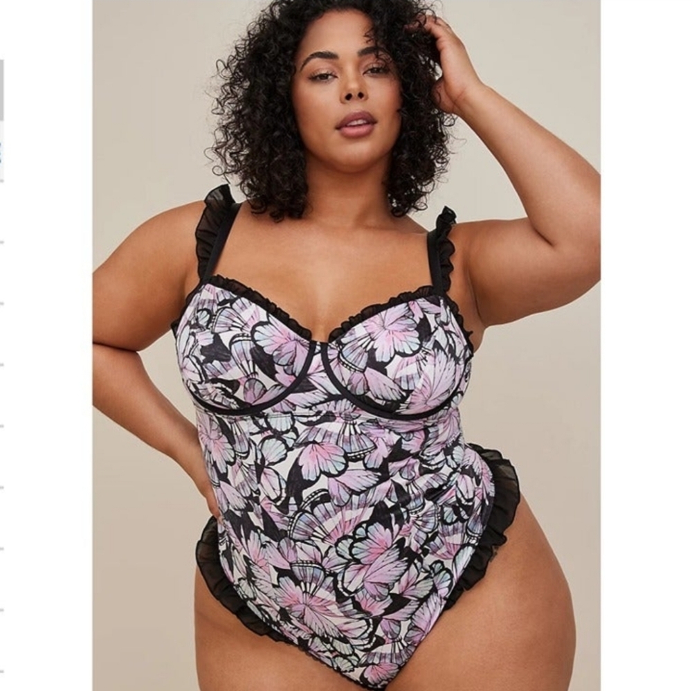 TORRID NWT Butterfly Bodysuit 4 or 5